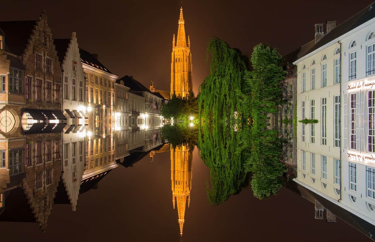 bruges, belgium, mirroring