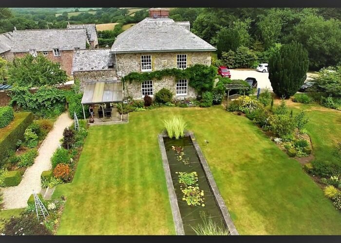 extensive-formal-gardens