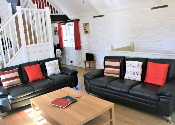 typical-living-room-granary